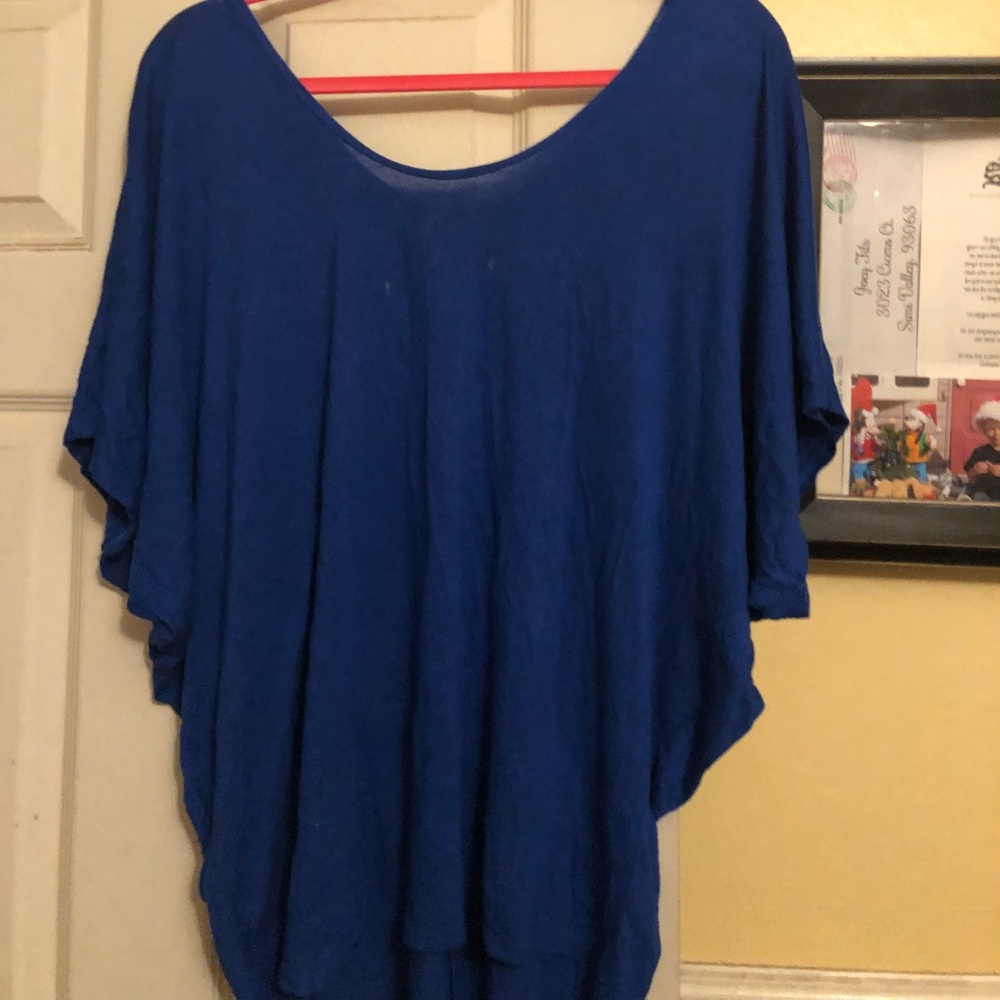 Blue flowy shirt size 1x